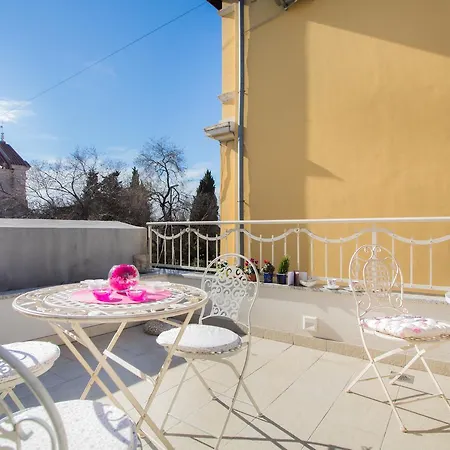 Shabby Chic Apartman *