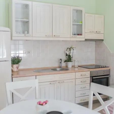 Shabby Chic Apartment Sibenik