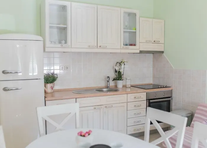 Shabby Chic شقة شيبينيك